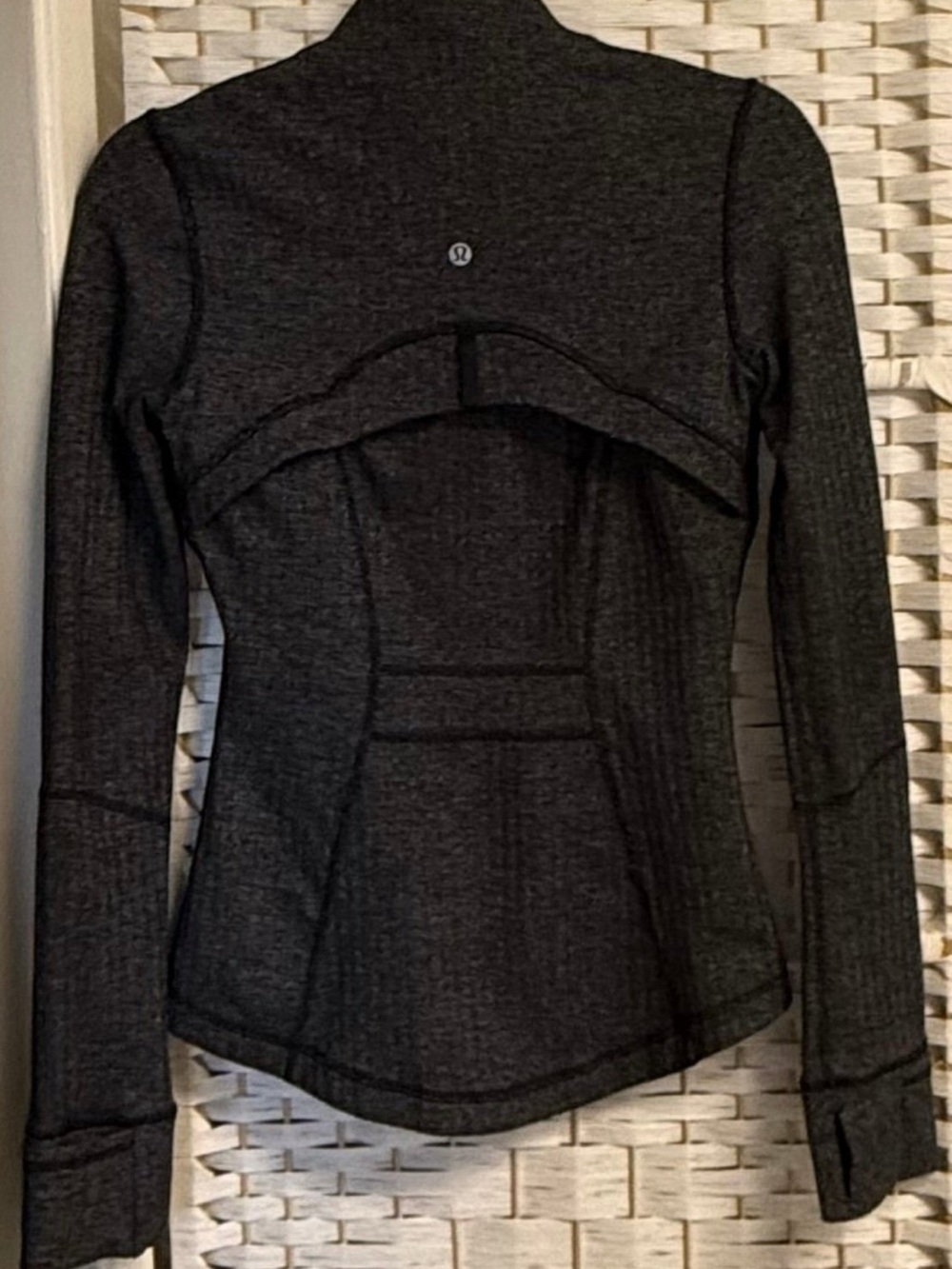 lululemon athletica Women's Charcoal Gray Long Sleeve Athletic Top Size 4